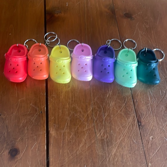 Mini Crocs Keychain Backpack Bag Charms - Picture 2 of 10